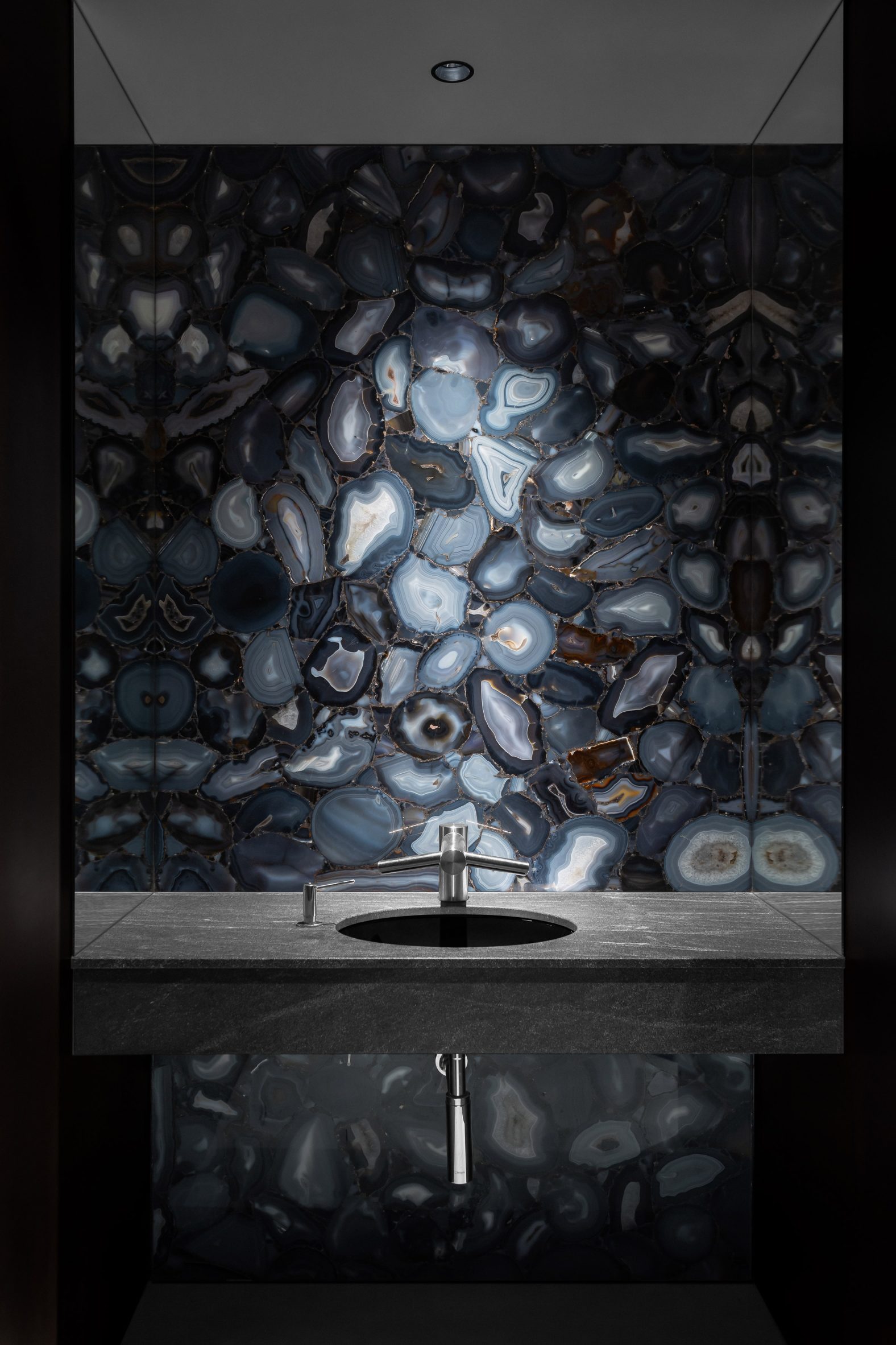 Precioustone collection by Antolini