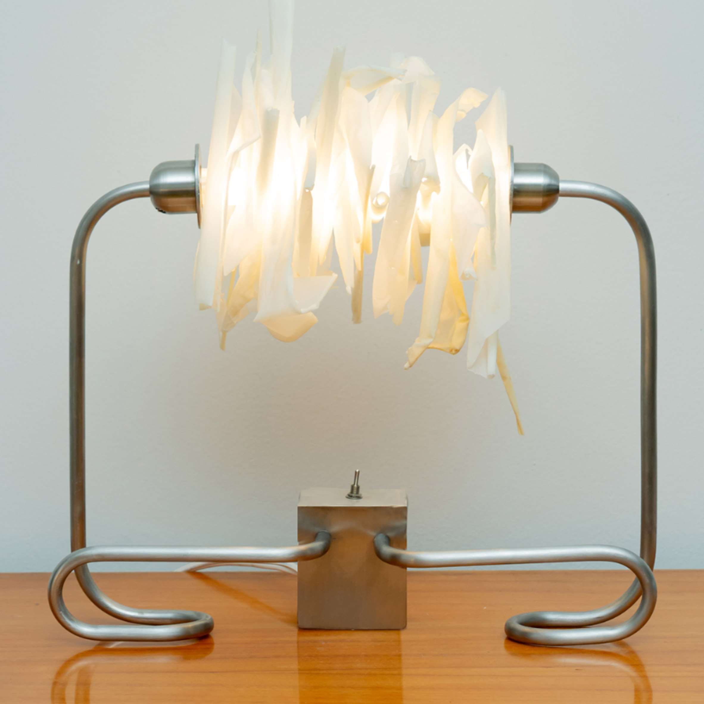 Membrana lamp by Valeria Montero